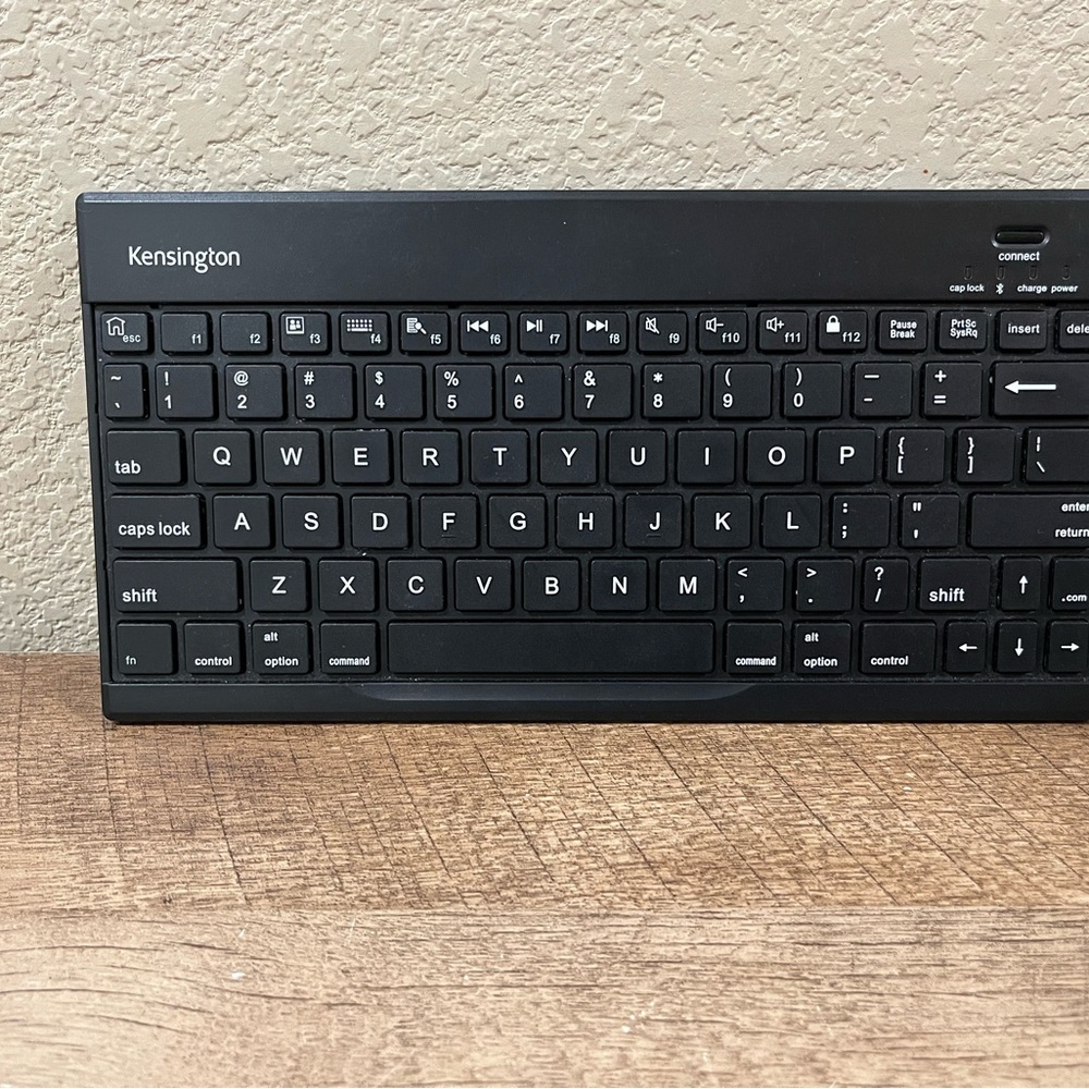 Kensington Black Wireless Keyboard